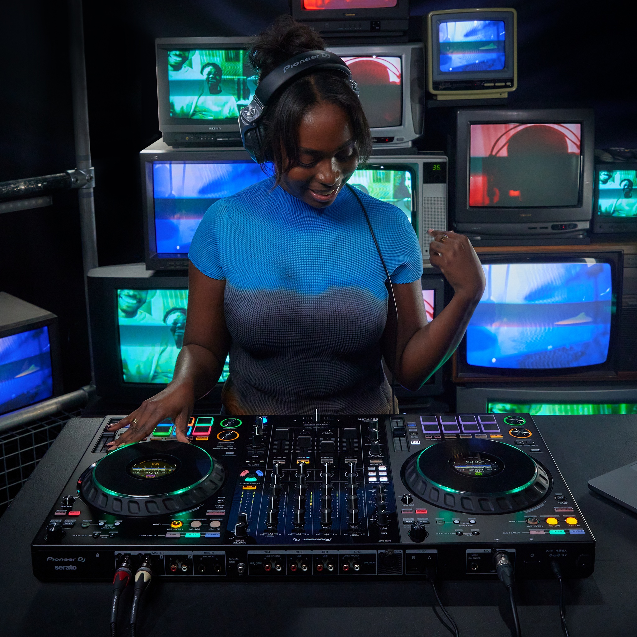 DDJ-FLX10